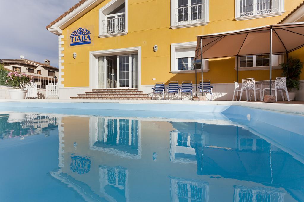 Tiara Vacaciones Villa Nava de la Asuncion Luaran gambar